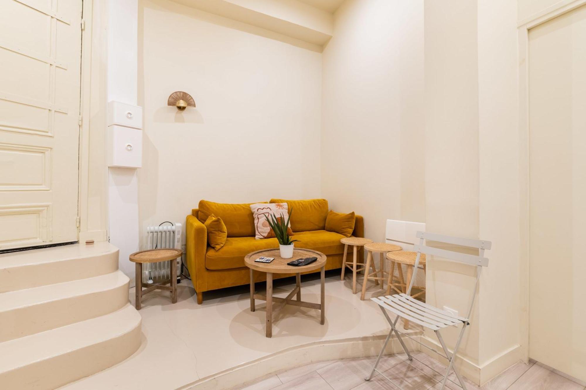 Charmant Appartement Moderne Haut Marais - 4P - Flat-Guest Paris Exterior photo